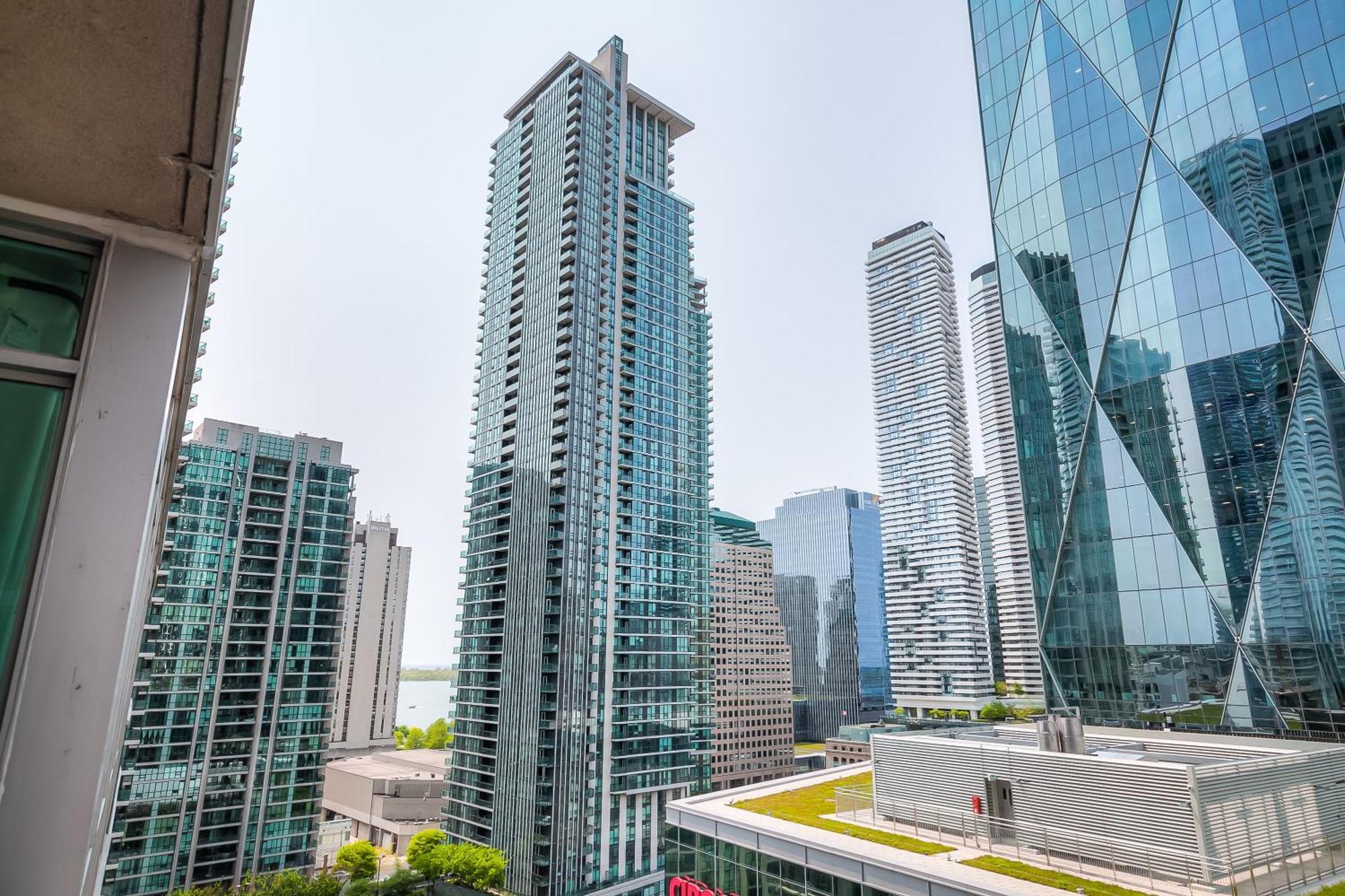 Rivetstays - The Yonge Торонто Екстер'єр фото