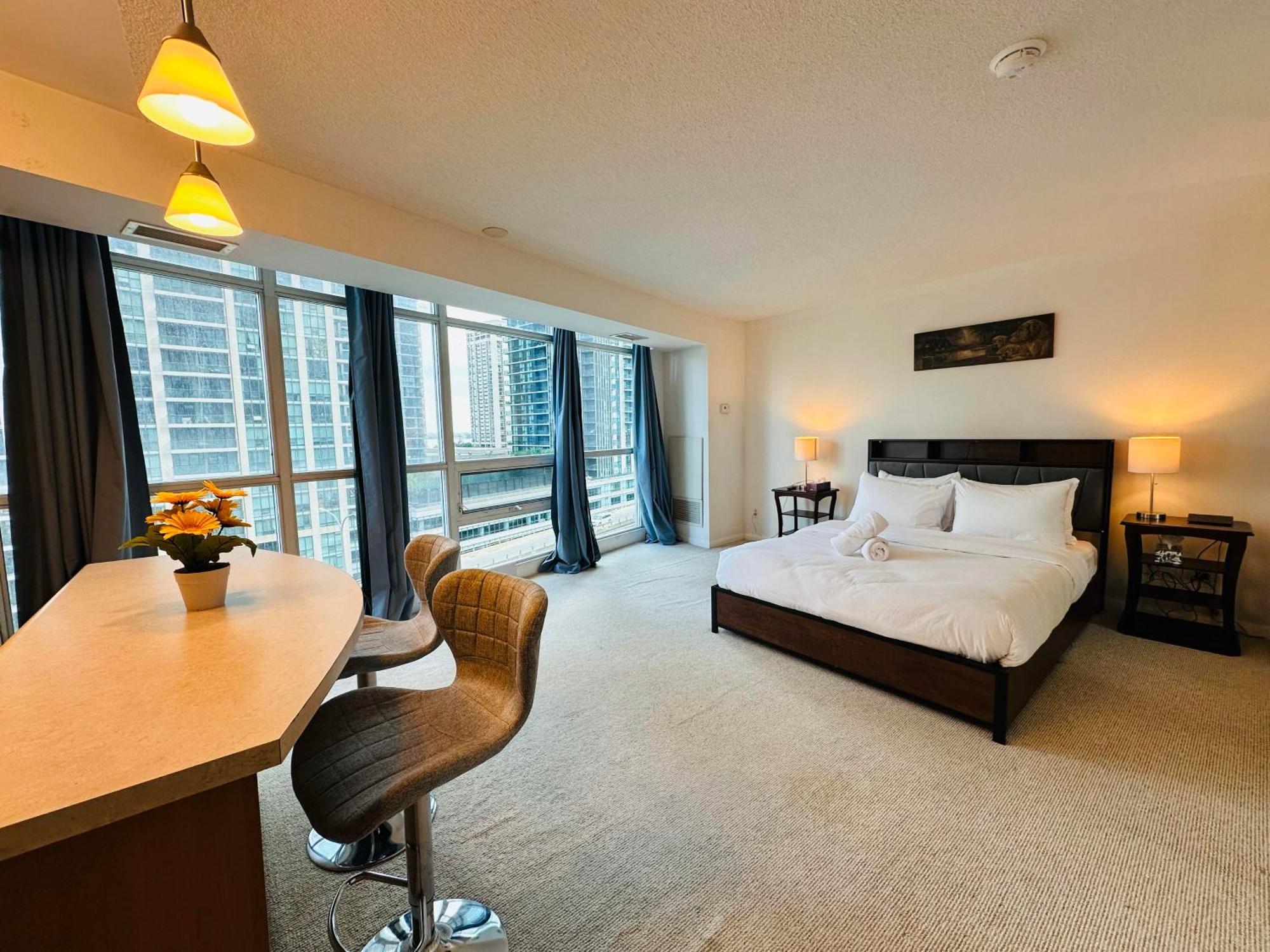 Rivetstays - The Yonge Торонто Екстер'єр фото
