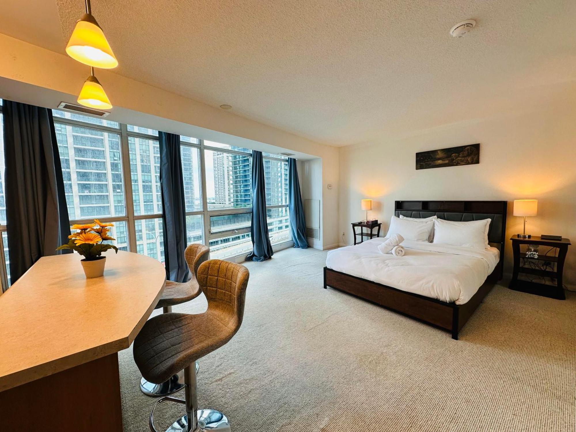 Rivetstays - The Yonge Торонто Екстер'єр фото
