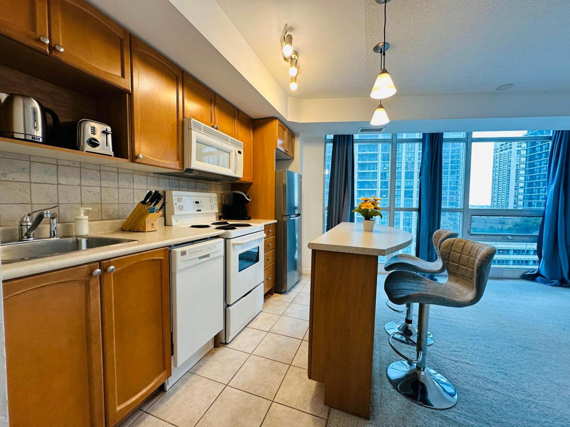 Rivetstays - The Yonge Торонто Екстер'єр фото